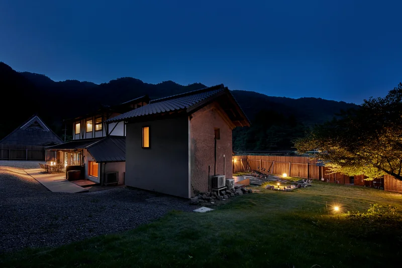 IZA COMINCA 有田邸 外観