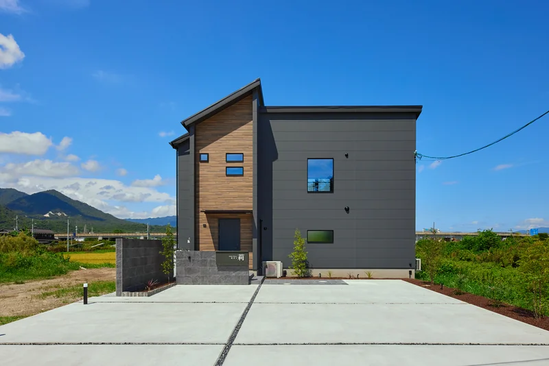 LAKE SAUNA RESORT POOL VILLA 莉 -REI- 外観