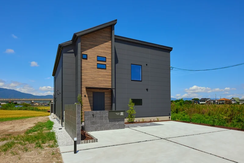 LAKE SAUNA RESORT POOL VILLA 莉 -REI- 外観