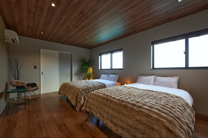 LAKE SAUNA RESORT POOL VILLA 莉 -REI- 寝室1