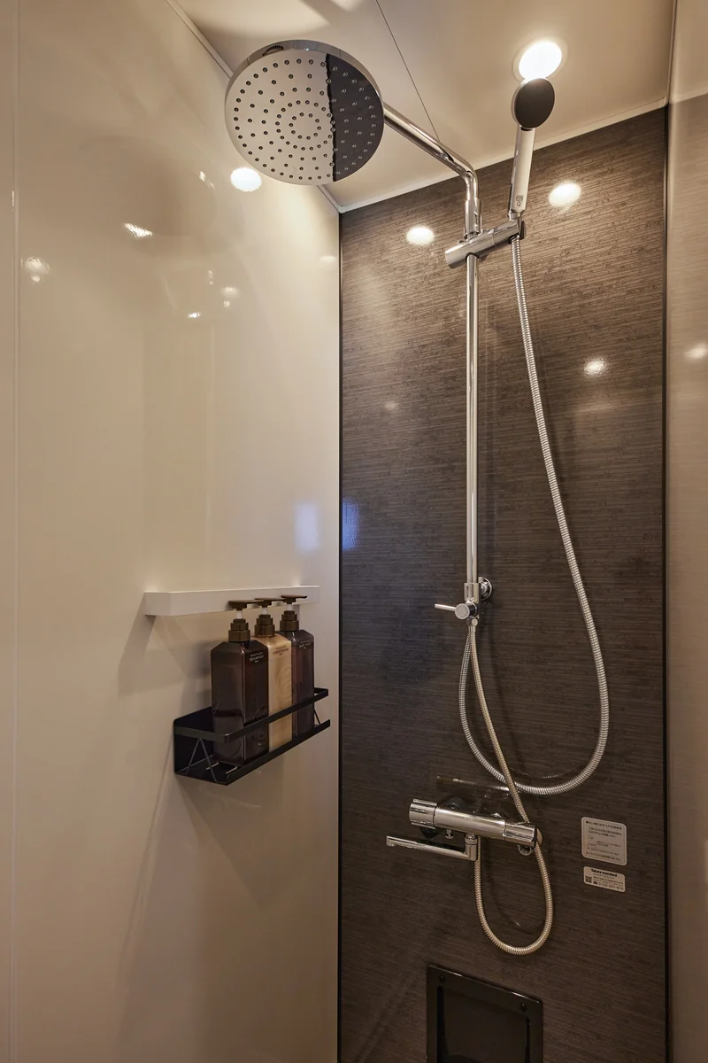 LAKE SAUNA RESORT POOL VILLA 莉 -REI- シャワールーム