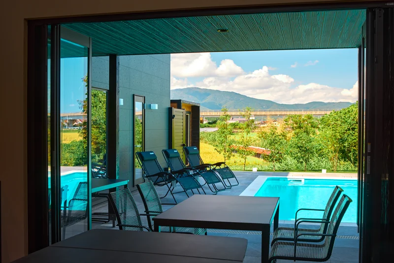 LAKE SAUNA RESORT POOL VILLA 莉 -REI- BBQ・テラス