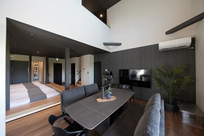 LAKE SAUNA RESORT SUITE VILLA 碧-AOI- リビング