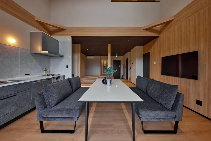 LAKE SAUNA RESORT SUITE VILLA 惺 -SHOU- リビング