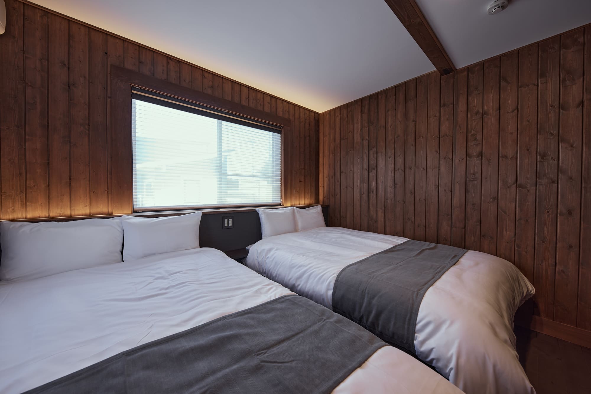 IZA moriyama 響-HIBIKI-