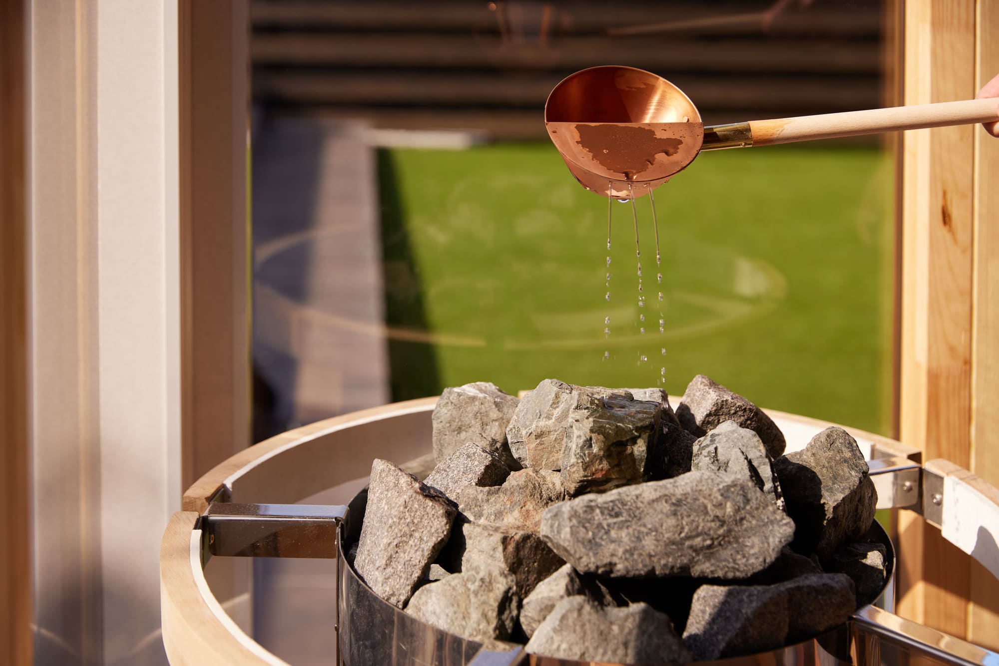 IZA moriyama 響-HIBIKI-