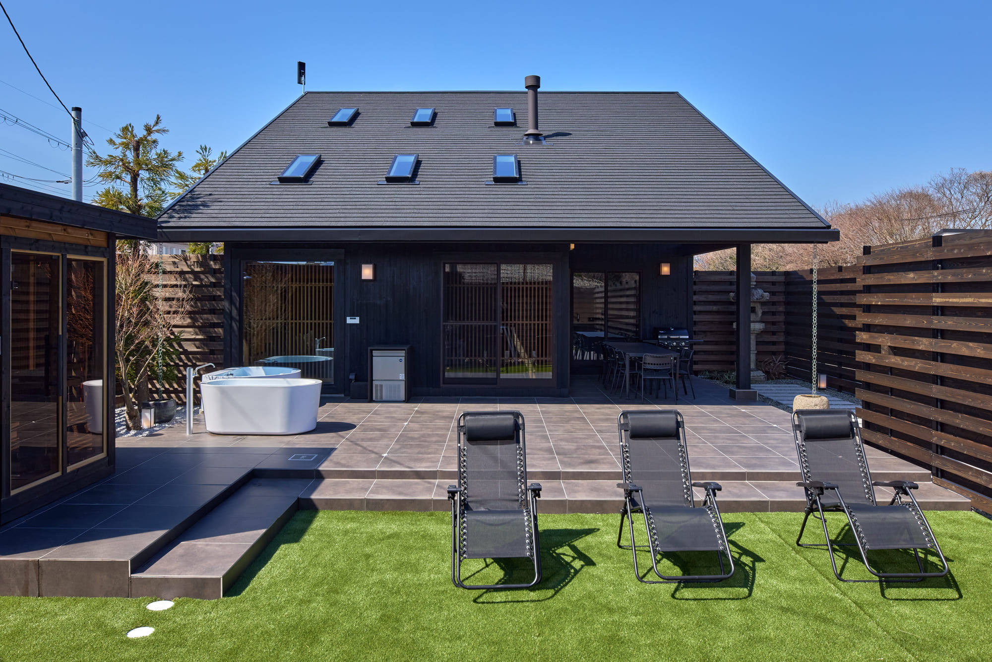 IZA moriyama 響-HIBIKI-