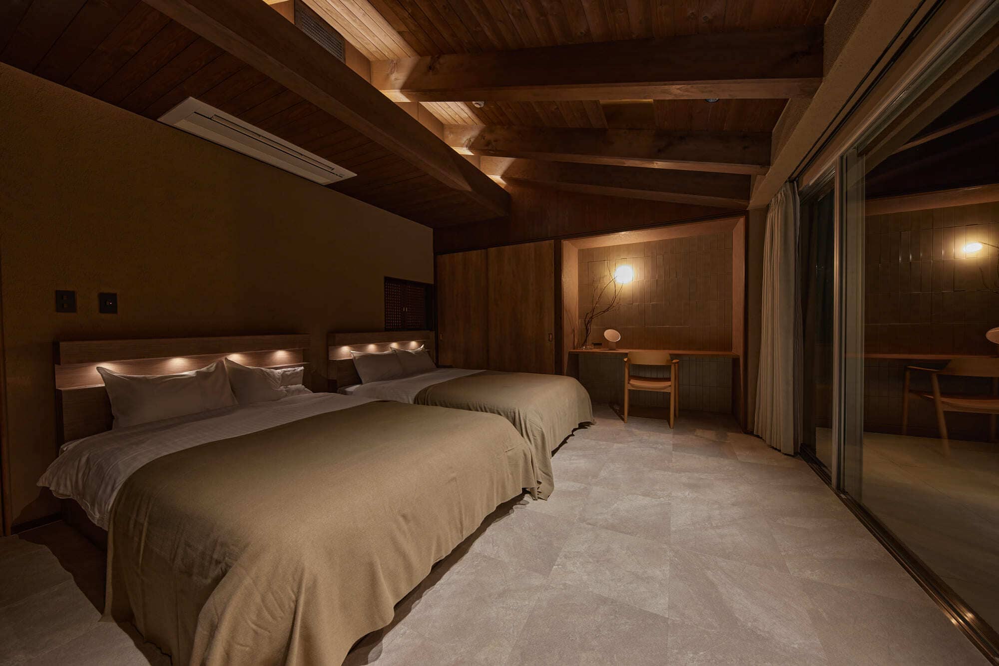 IZA premium ISESHIMA