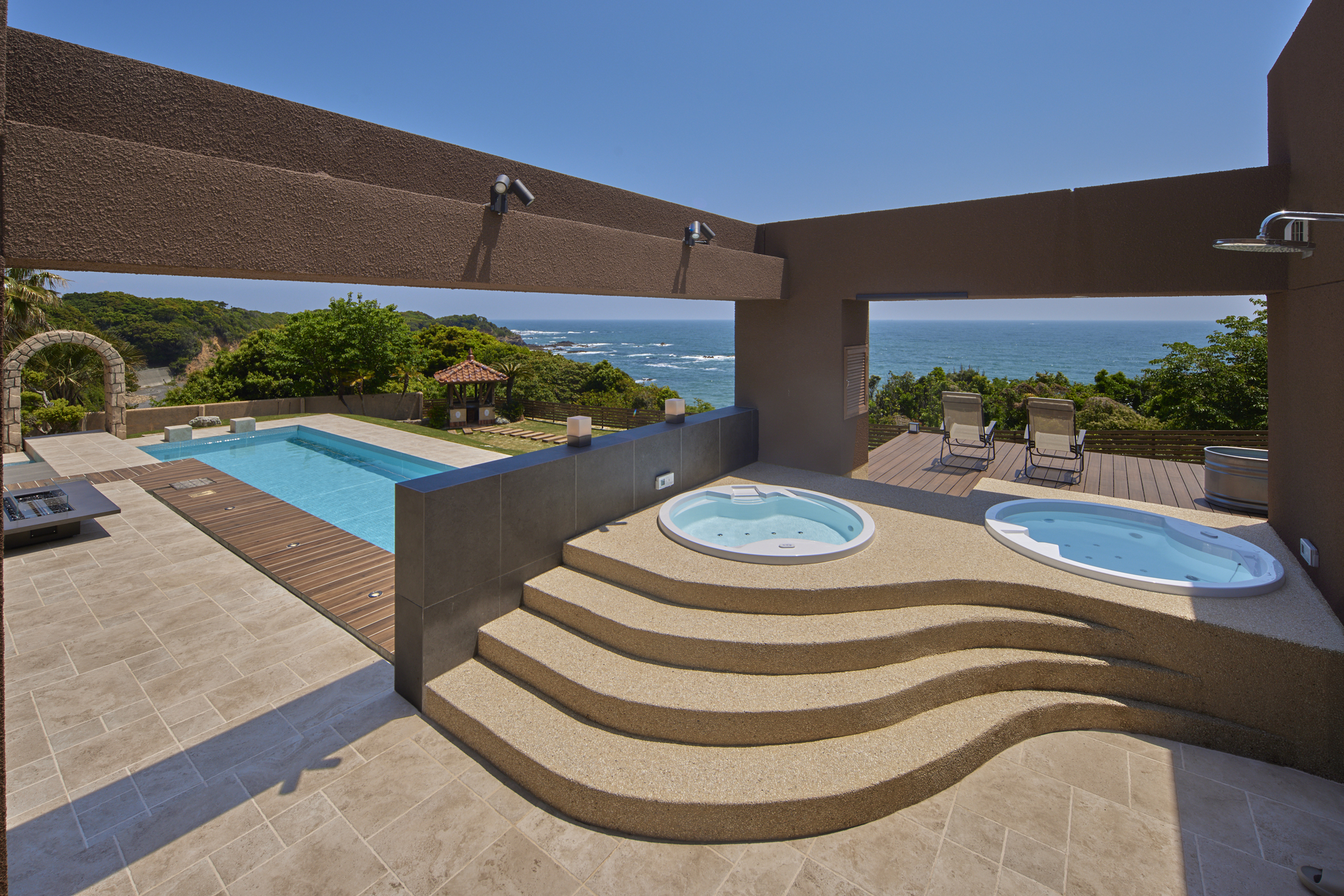 IZA premium ISESHIMA